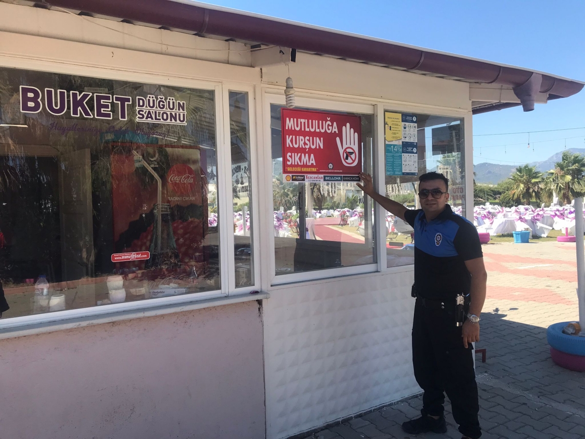 Anamur Polisi Mutluluğa Kuşun Sıkma dedi ve Uyardı..