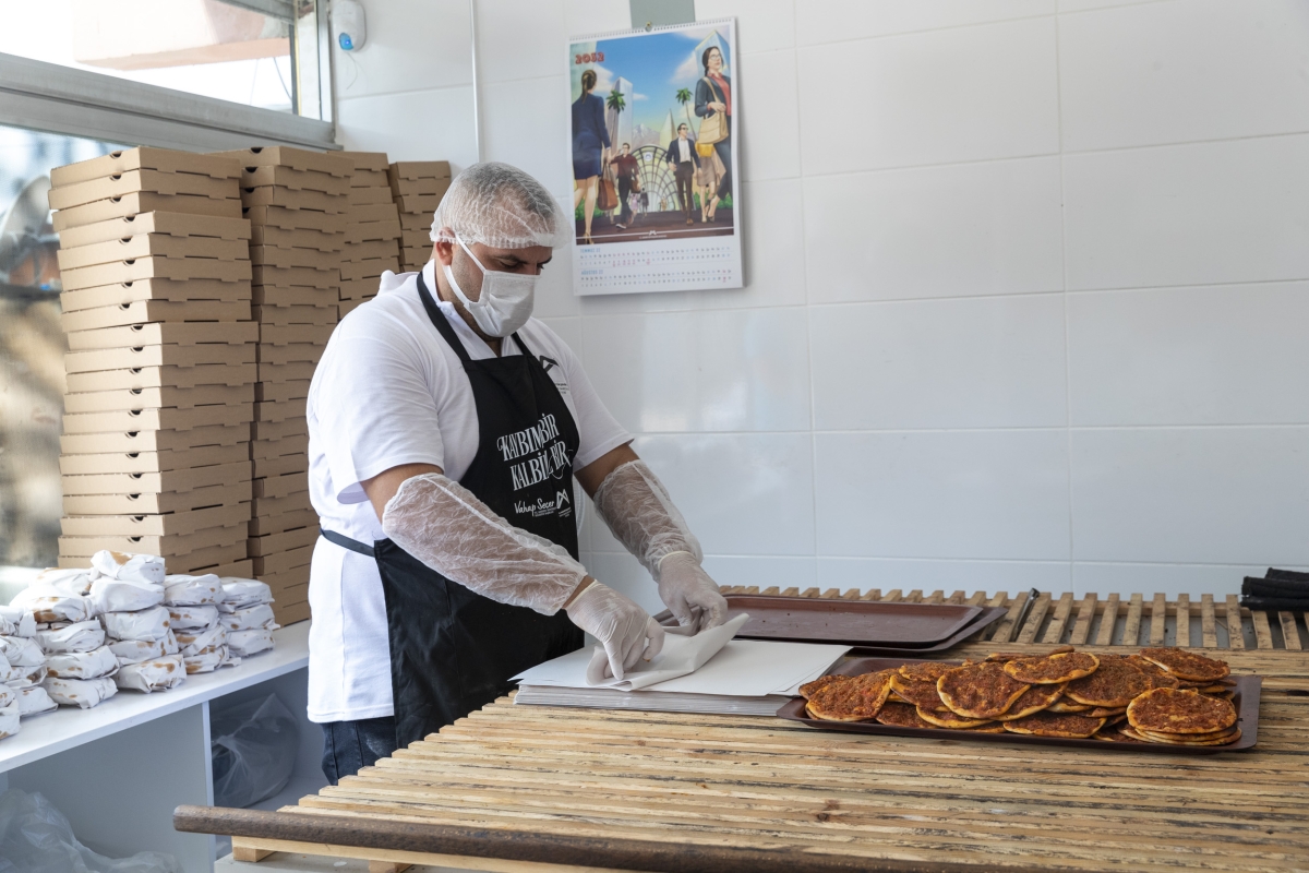 Mersin Büyükşehir, Taziyeler İçin Yemek Hizmetine Başladı