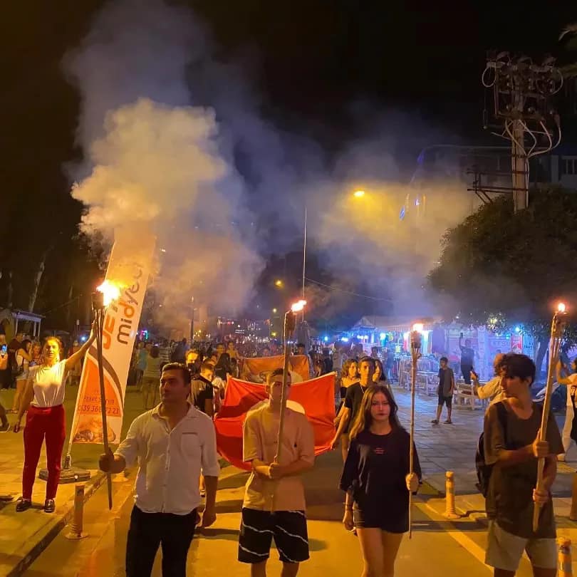 Mersin Büyükşehir İle Zaferin Coşkusu Anamur’u da Sardı..