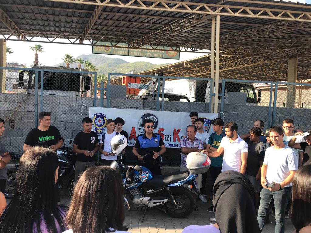 Anamur’da Motosiklet Sürücüsü Adayları Bilgilendirildi..