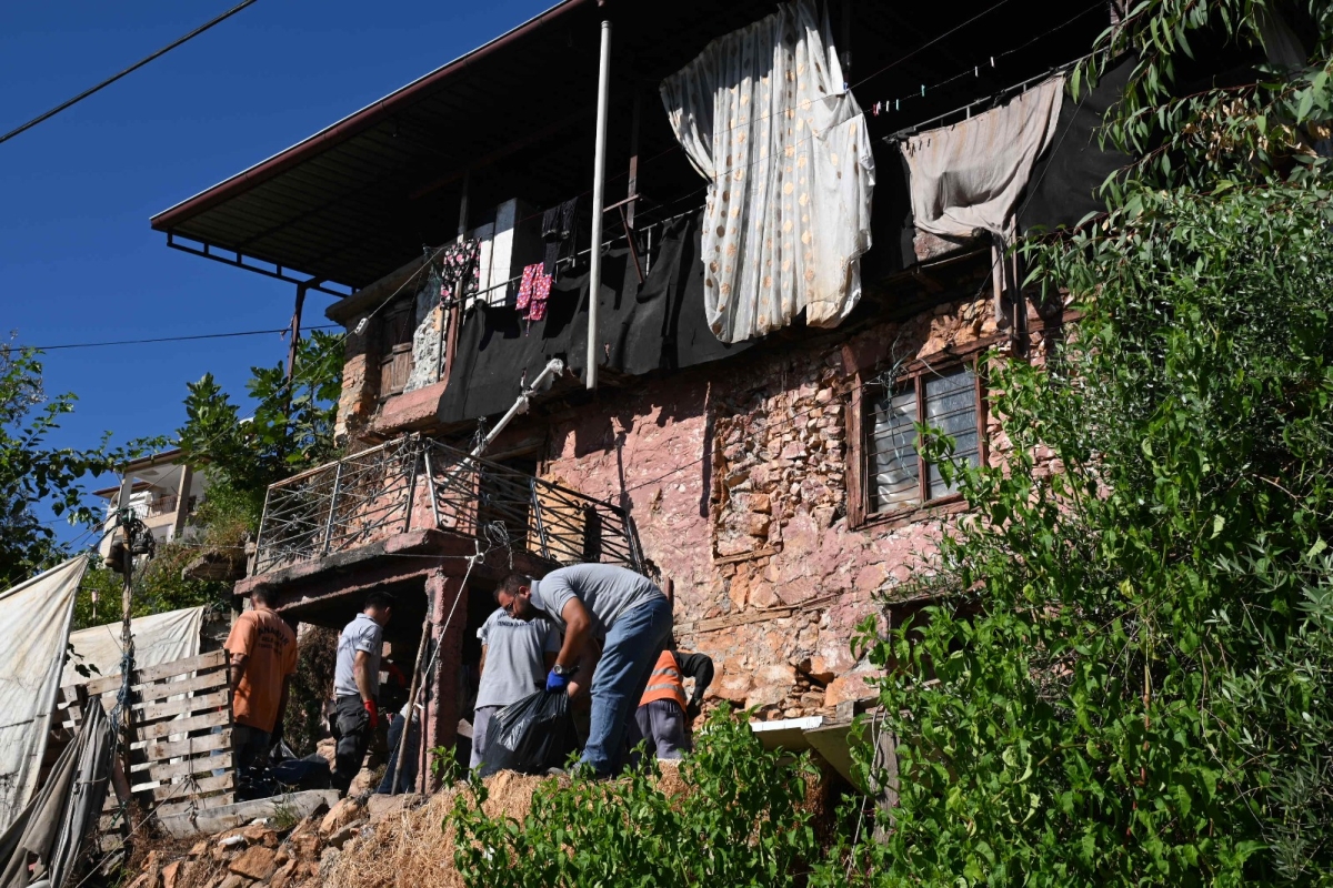 Anamur Belediyesi Çöp Ev Temizliği Gerçekleştirdi