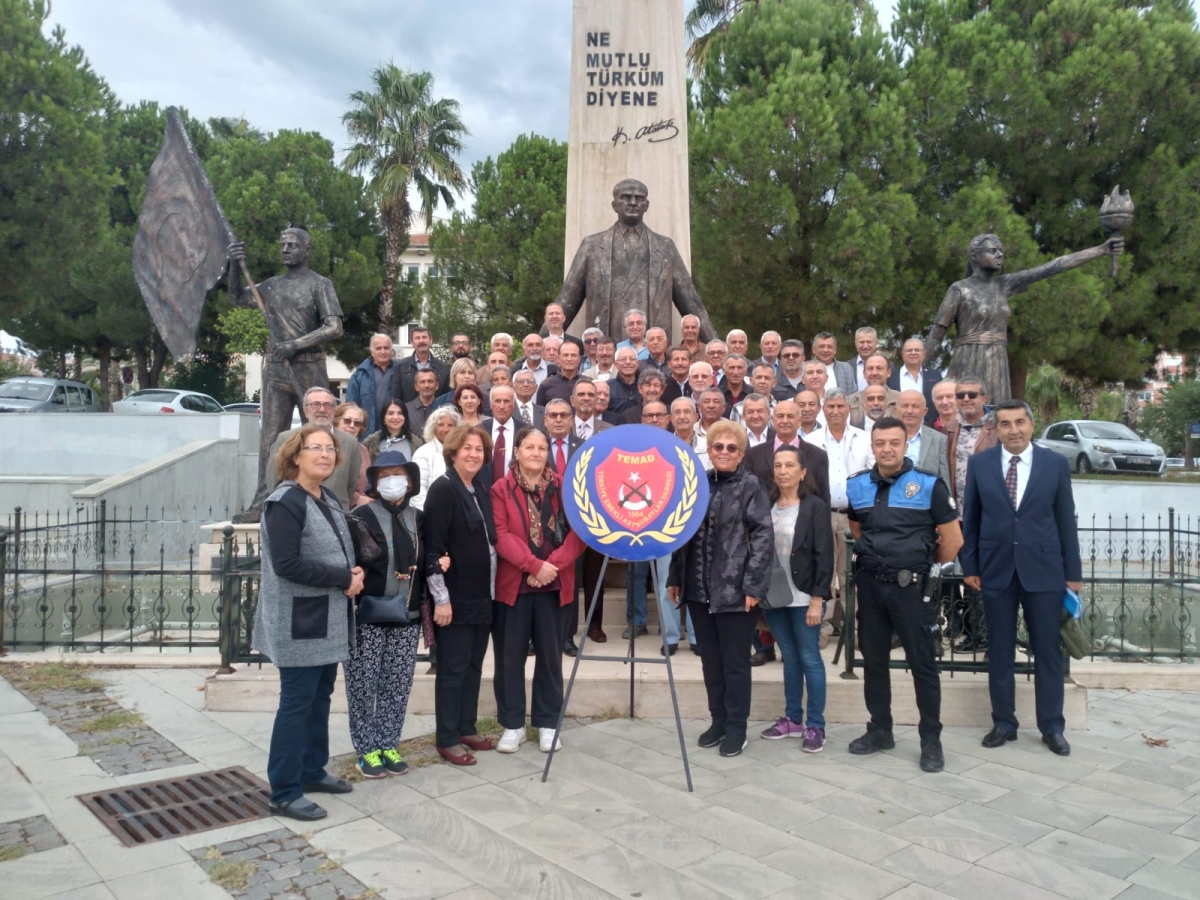 TEMAD Anamur’da 17 Ekim Dünya Astsubaylar Gününde Çelenk Töreni Düzenlendi..