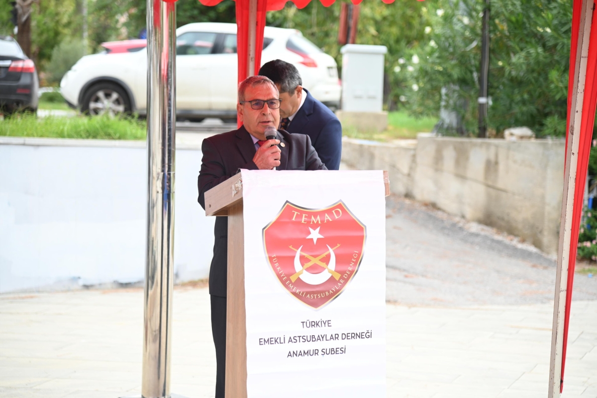 TEMAD Anamur’da 17 Ekim Dünya Astsubaylar Gününde Çelenk Töreni Düzenlendi..