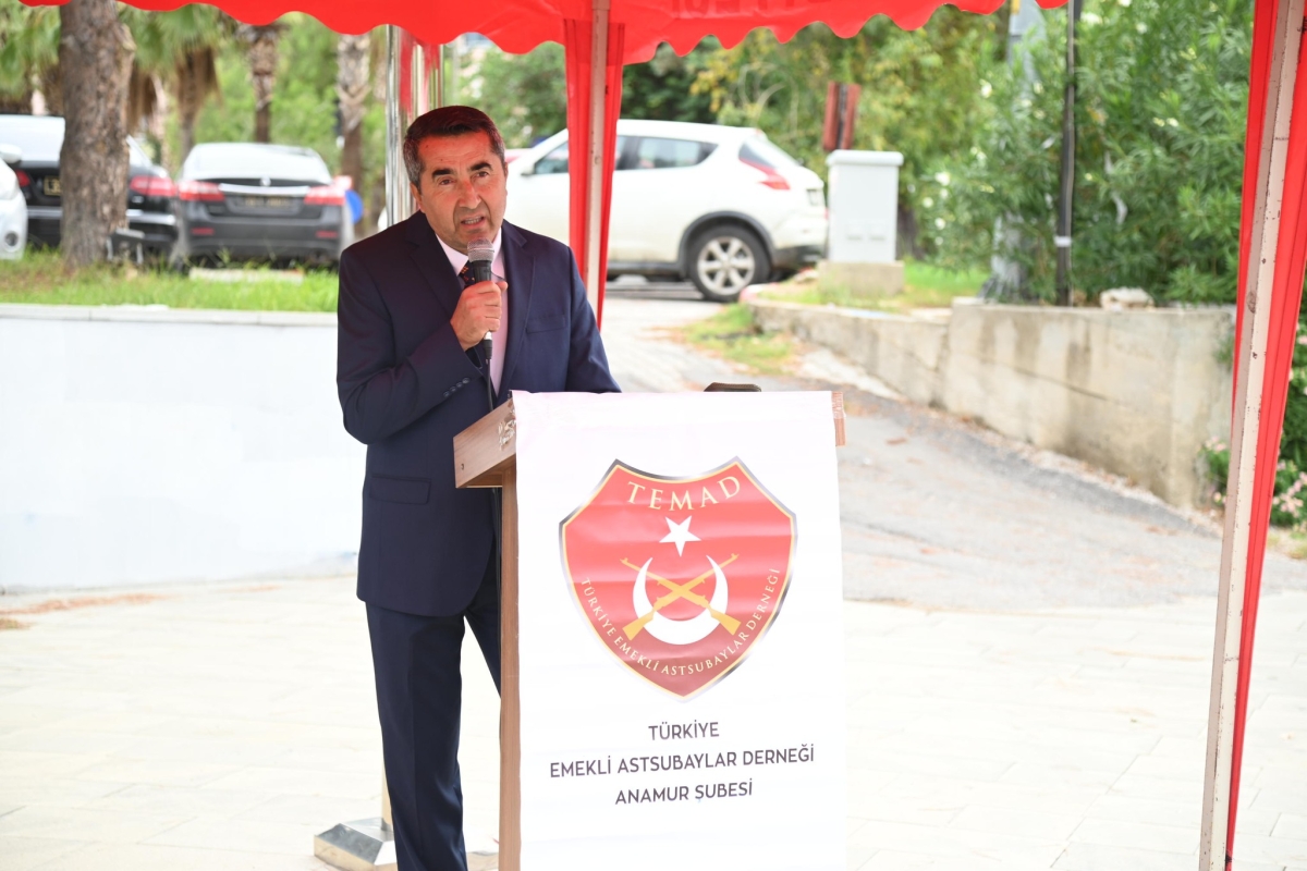 TEMAD Anamur’da 17 Ekim Dünya Astsubaylar Gününde Çelenk Töreni Düzenlendi..
