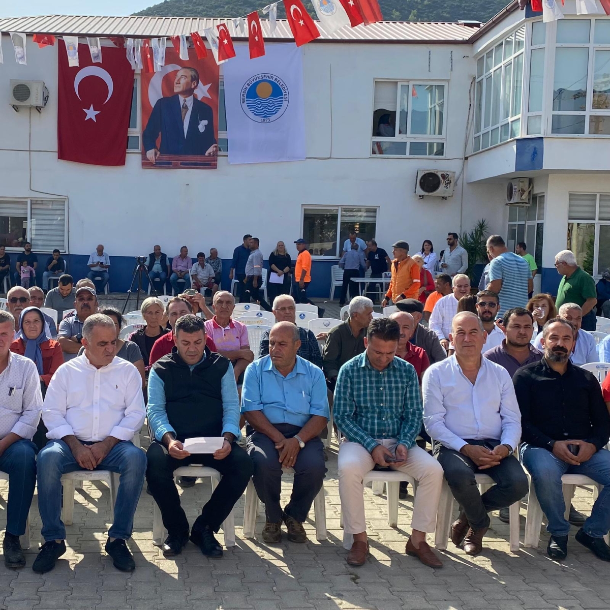 Büyükşehir belediyesi Anamur’da Avokado fidana dağıttı