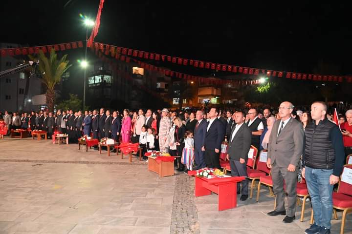 Anamur’da Fener Alayı ve Tuğçe Tayfur Konserine Üst Düzel Katılım.. 