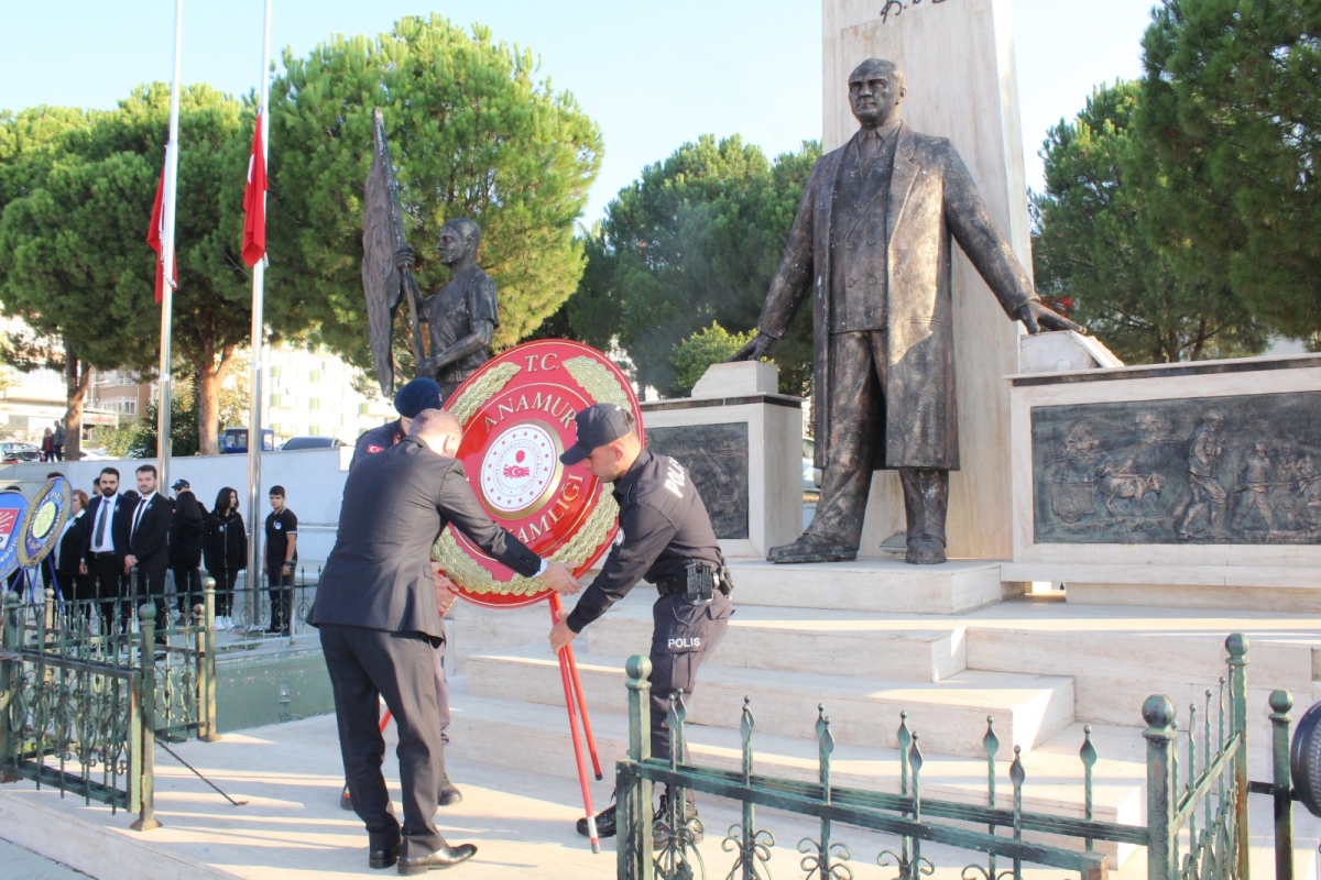 Anamur’da 10 Kasım Atatürk’ü Anma ve Çelen Töreni düzenlendi.