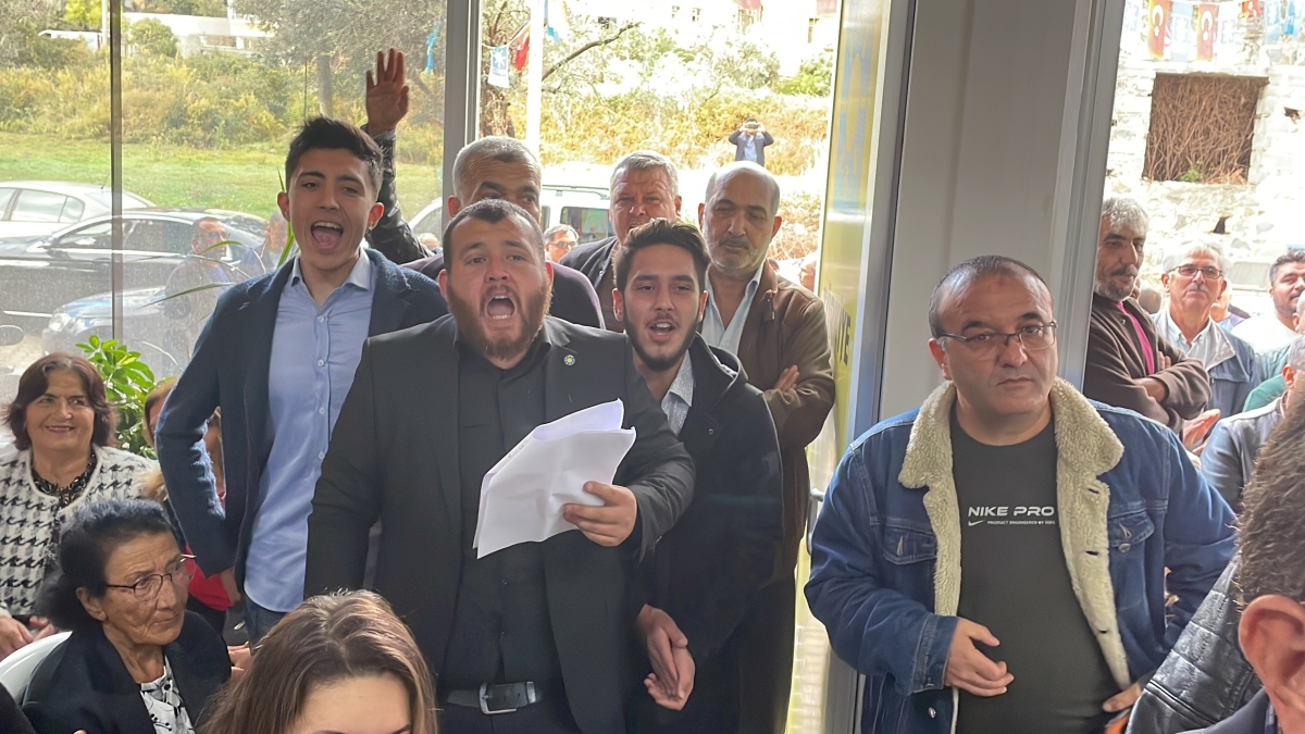 Kahvecioğlu Adaylığını Açıkladı..