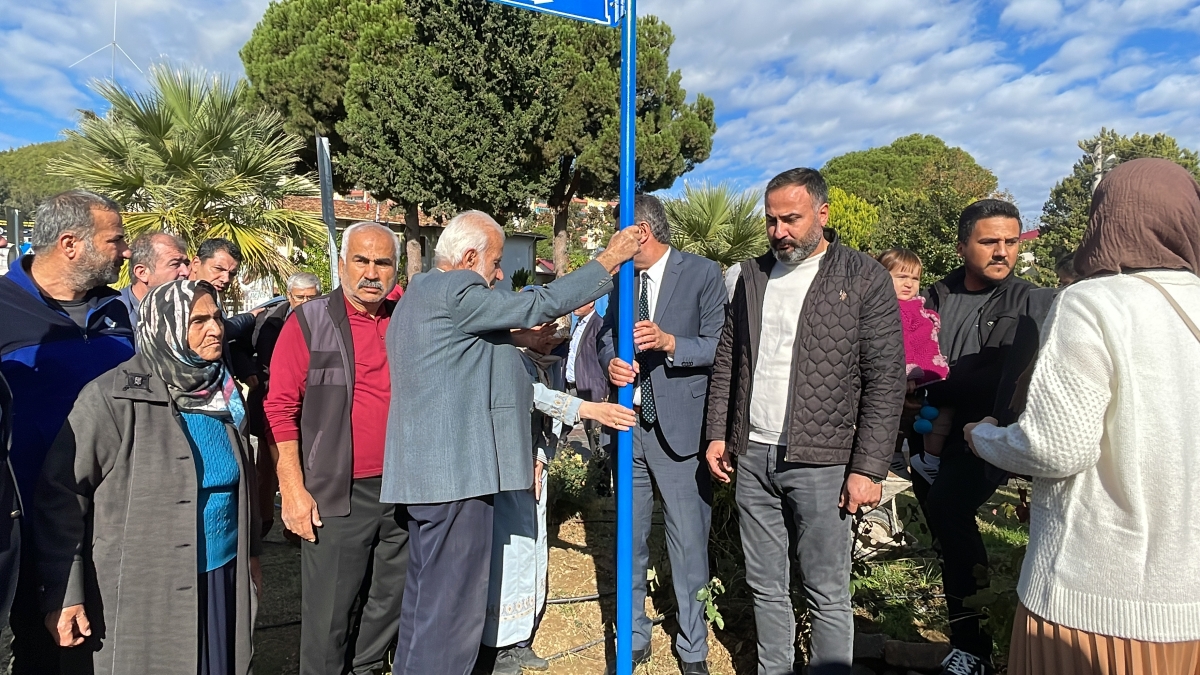 Merhum Belediye Meclis Üyesinin Adı Doğup Büyüdüğü sokağa verildi.