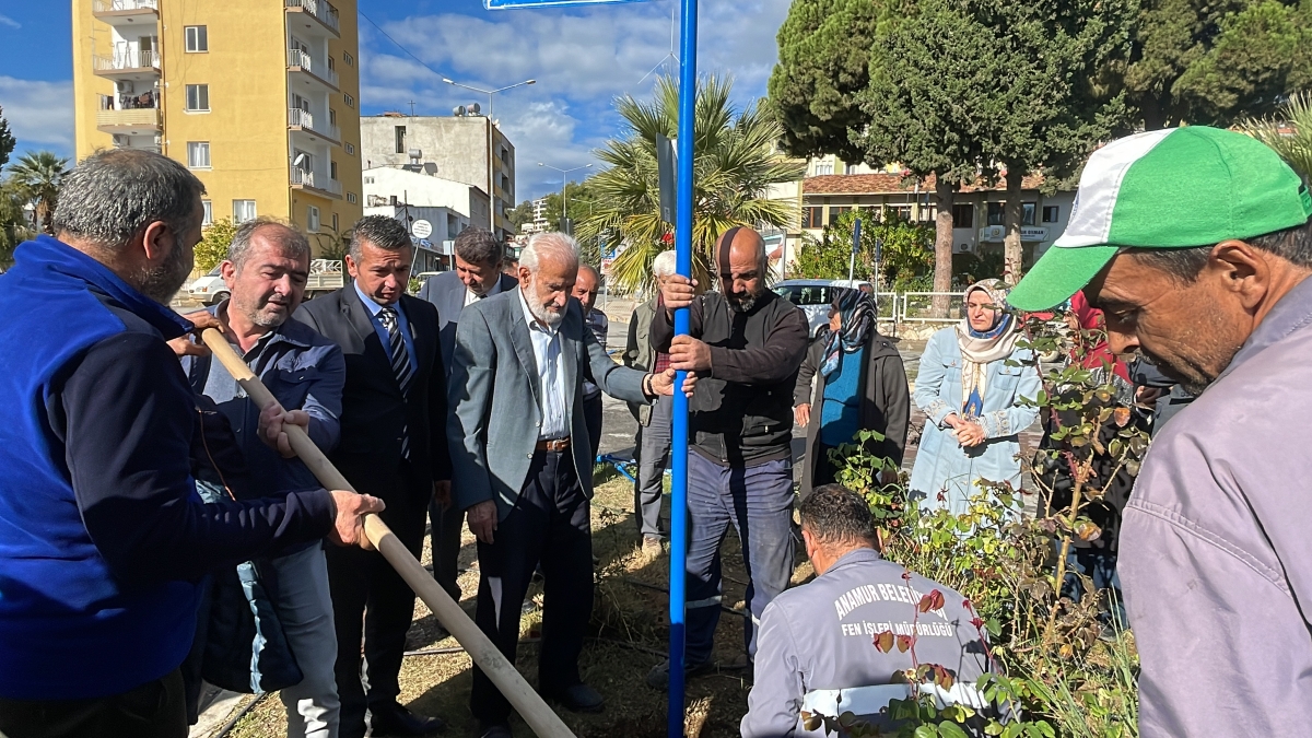 Merhum Belediye Meclis Üyesinin Adı Doğup Büyüdüğü sokağa verildi.