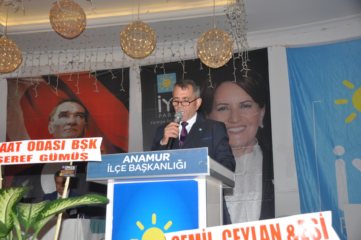 İYİ Parti Anamur Kongresinde Osman Kahvecioğlu Güven Tazeledi