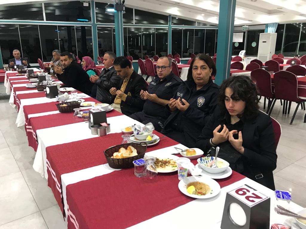 Anamur Emniyet Müdürlüğü Şehitler için Mevlit okuttu.