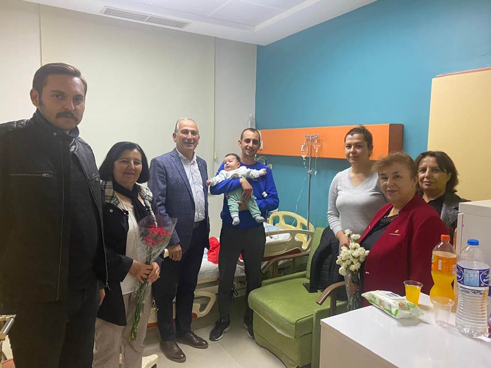 CHP Anamur İlçe Örgütü Yeni Yıla Girerken Hastanede Yatan Hastaları Ziyaret etti.