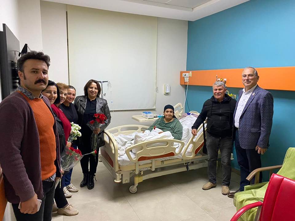 CHP Anamur İlçe Örgütü Yeni Yıla Girerken Hastanede Yatan Hastaları Ziyaret etti.