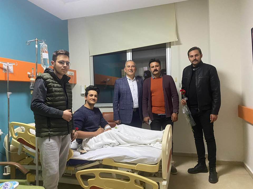 CHP Anamur İlçe Örgütü Yeni Yıla Girerken Hastanede Yatan Hastaları Ziyaret etti.