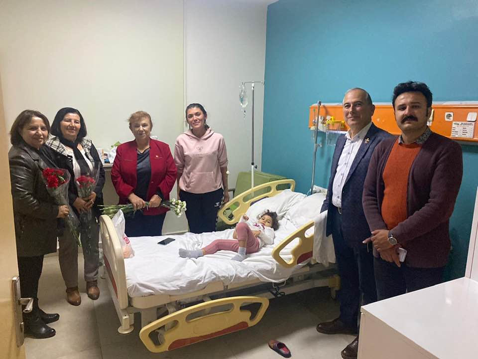 CHP Anamur İlçe Örgütü Yeni Yıla Girerken Hastanede Yatan Hastaları Ziyaret etti.