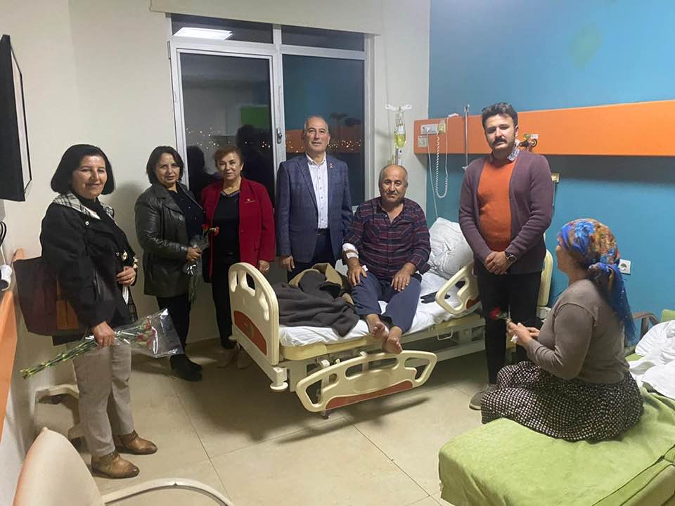 CHP Anamur İlçe Örgütü Yeni Yıla Girerken Hastanede Yatan Hastaları Ziyaret etti.