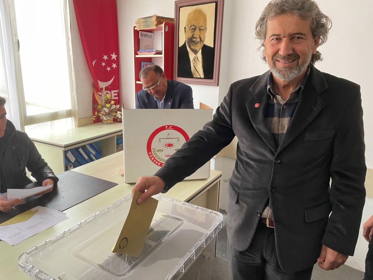 Saadet Partisi Anamur İlçe Başkanı Menderes Bora Seçildi..