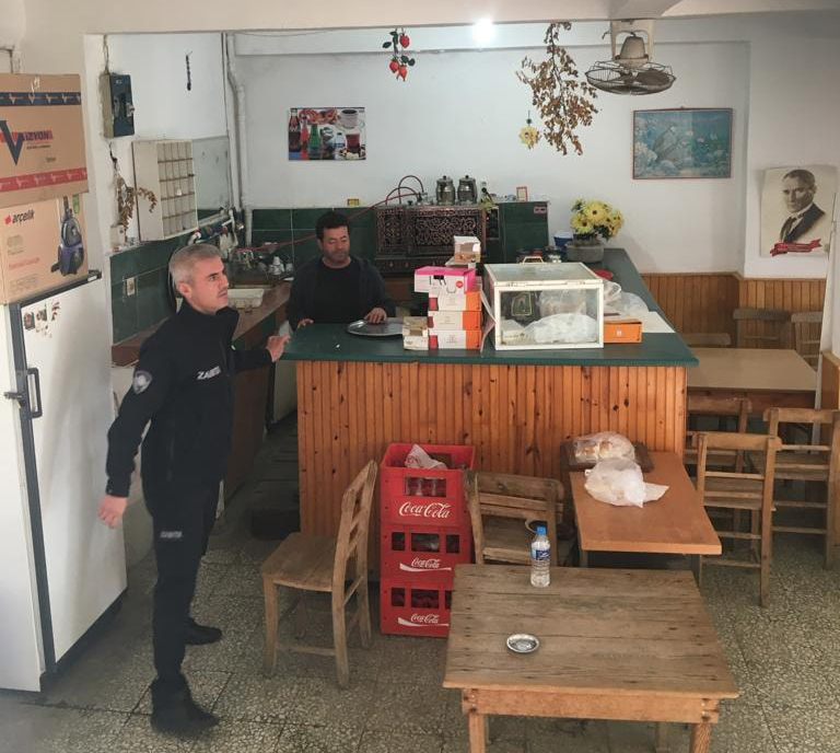 Anamur’da Kuaför, Güzellik Salonları ve Kahvehaneler Denetleniyor