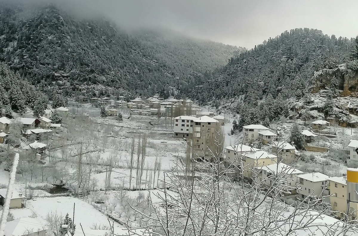 Anamur’un Yüksek Kesimlerine Yılın İlk Karı Yağdı