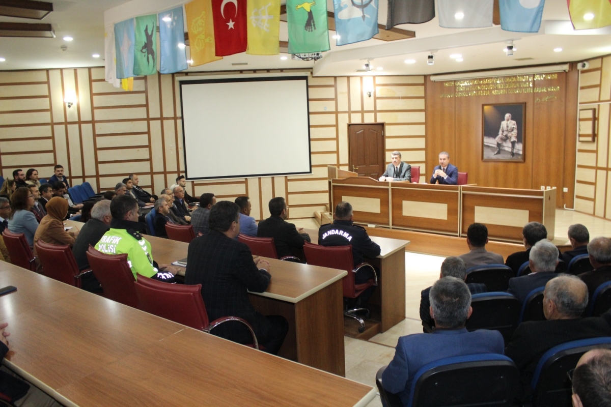 Anamur’da İlçe İdare Şube Başkanları Toplantısı Düzenlendi..