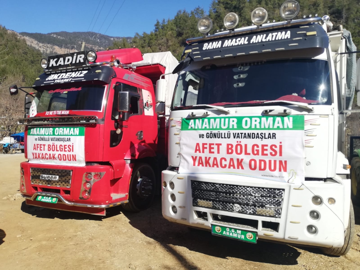 Anamur Orman İşletme Müdürlüğü Deprem bölgesine 13 odun kamyonu gönderdi.
