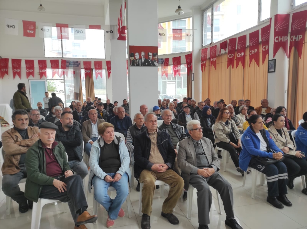 CHP’nin Seçim Çalışmaları Çağrısına Partililer Yoğun İlgi Gösteriyor