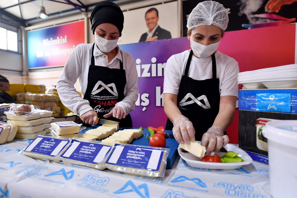 Mersin Büyükşehir’den Hataylı Süt Üreticilerine Büyük Destek