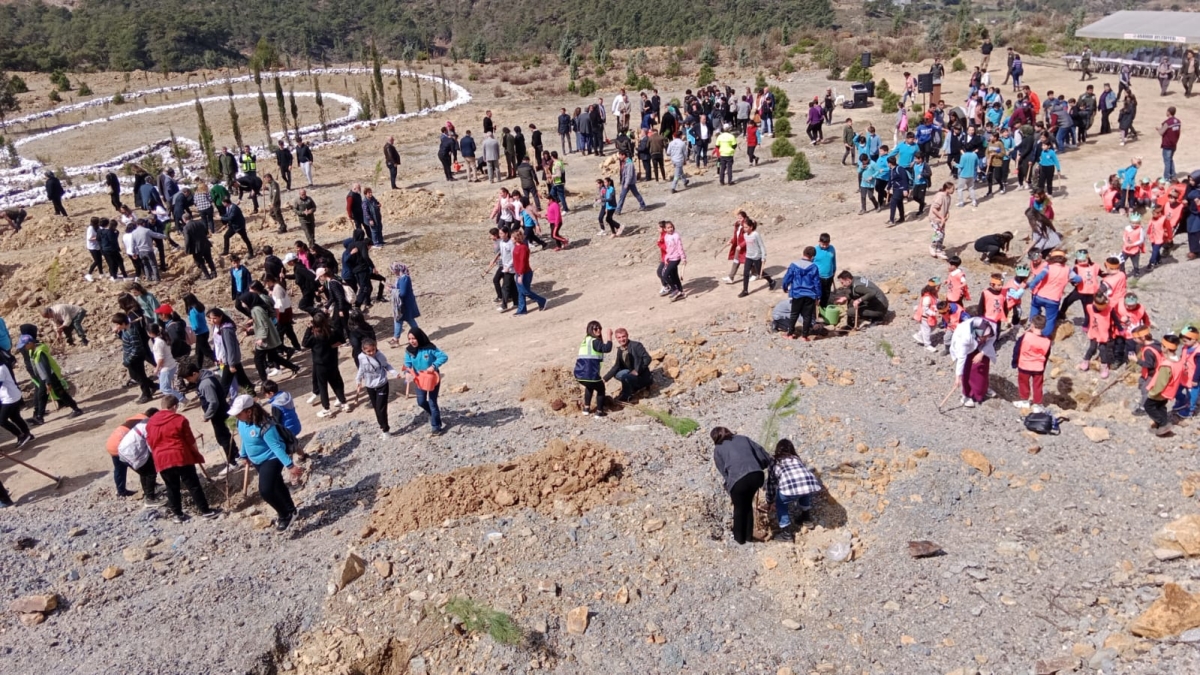 Anamur Orman İşleme Müdürlüğü 21 Martta Fidan Dikme Ekinliği düzenledi..
