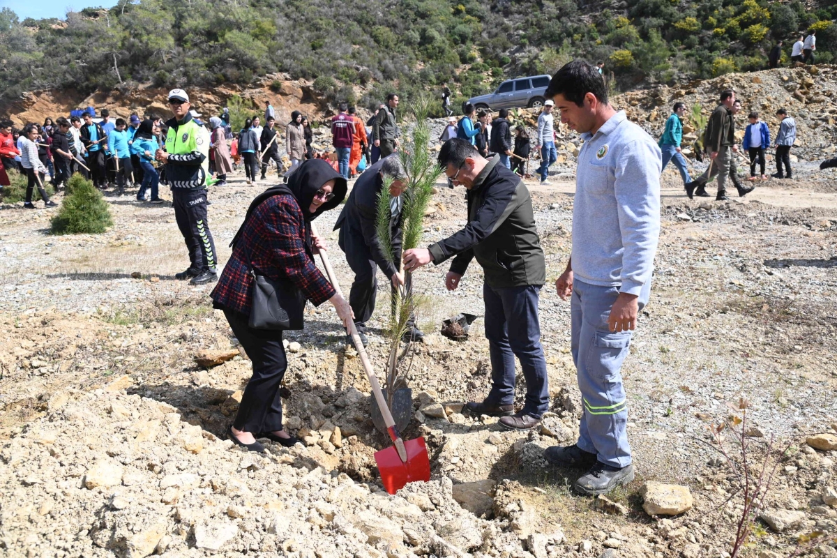 Anamur Orman İşleme Müdürlüğü 21 Martta Fidan Dikme Ekinliği düzenledi..