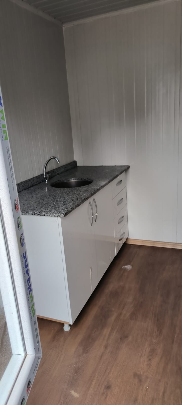 Anamur Orman İşletme Müdürlüğünün Açtığı Sergi Hatay’da Depremzede Aileye Yuvaya Oldu..