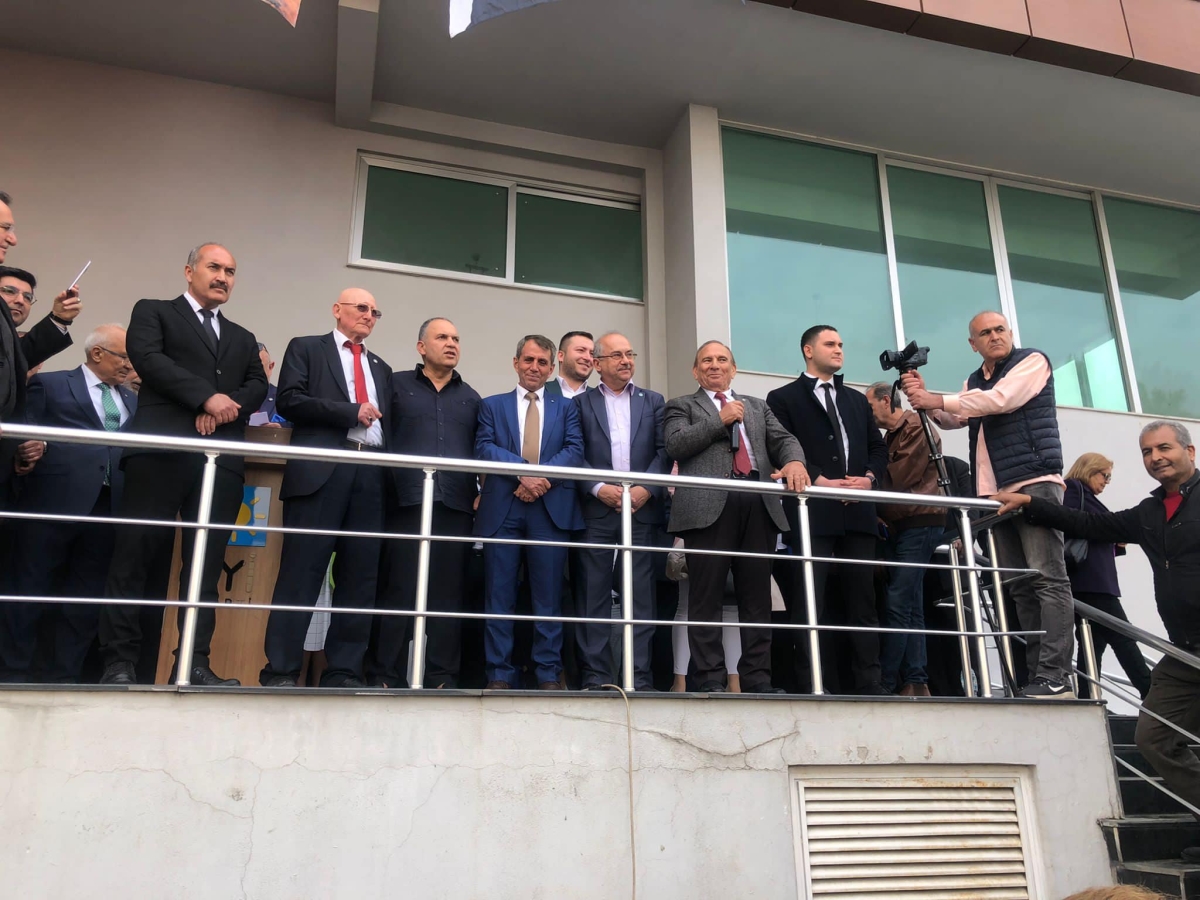 Kahvecioğlu Aday Tanıtım Programını Değerlendirdi..