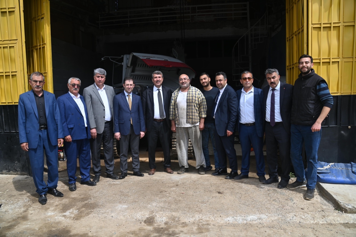 MHP Mersin Milletvekili Adayları Anamur Sanayi Esnafını Ziyaret Ettiler..