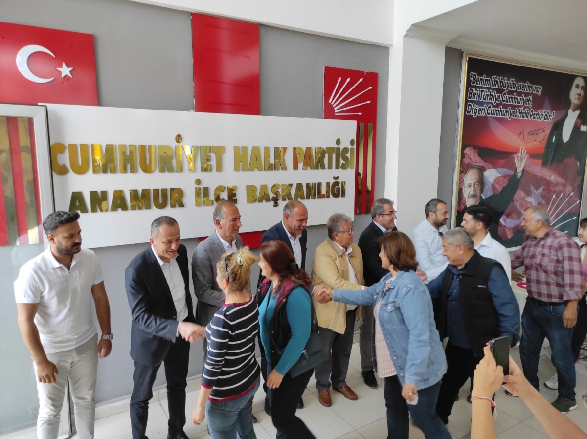CHP'de Coşkulu Bayramlaşma..
