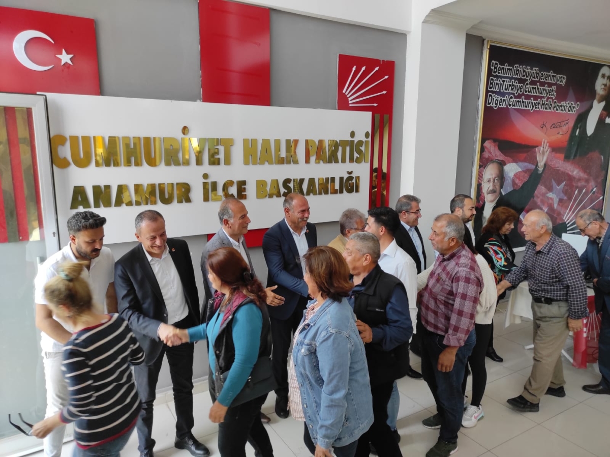 CHP'de Coşkulu Bayramlaşma..