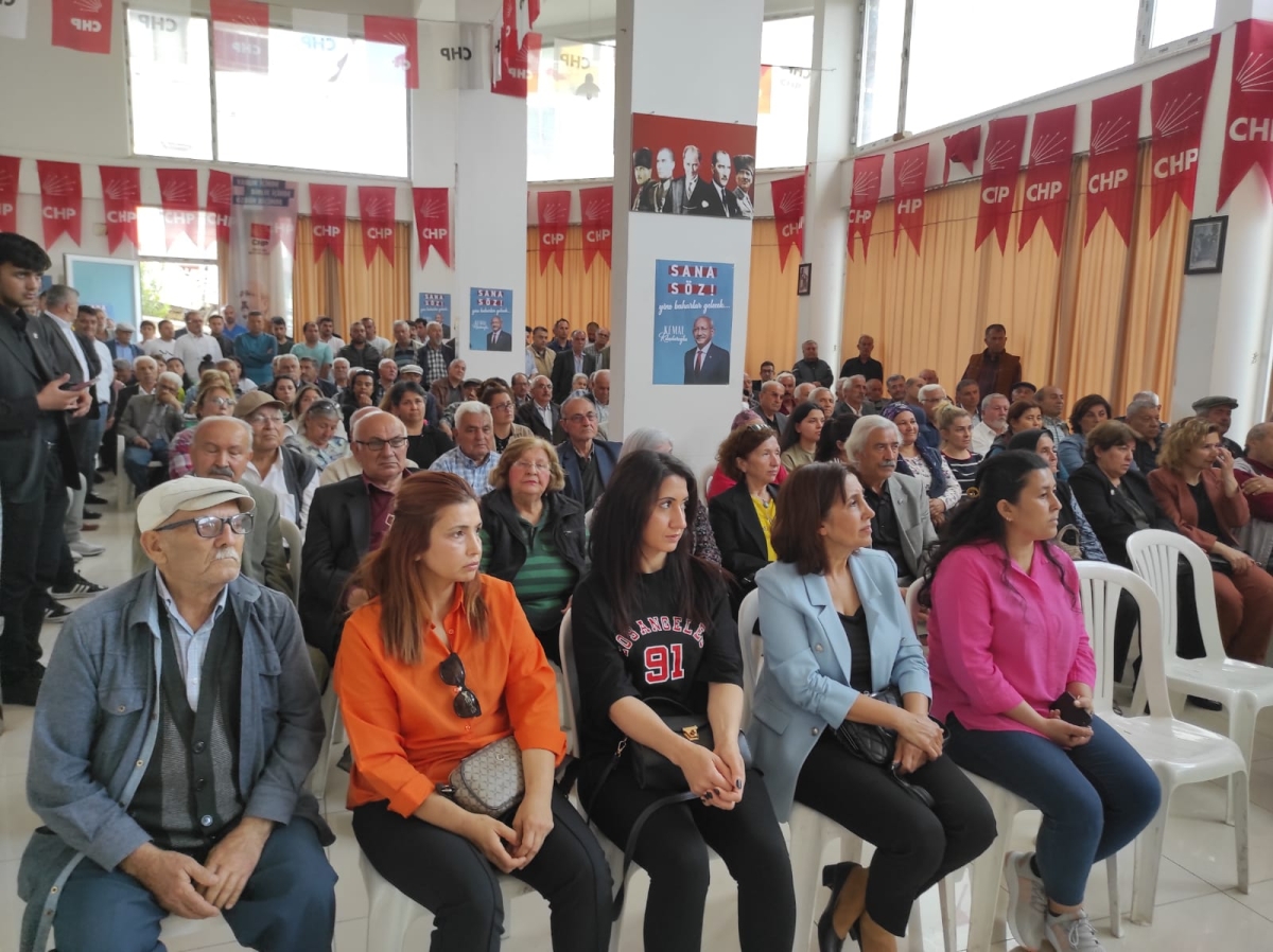 CHP'de Coşkulu Bayramlaşma..
