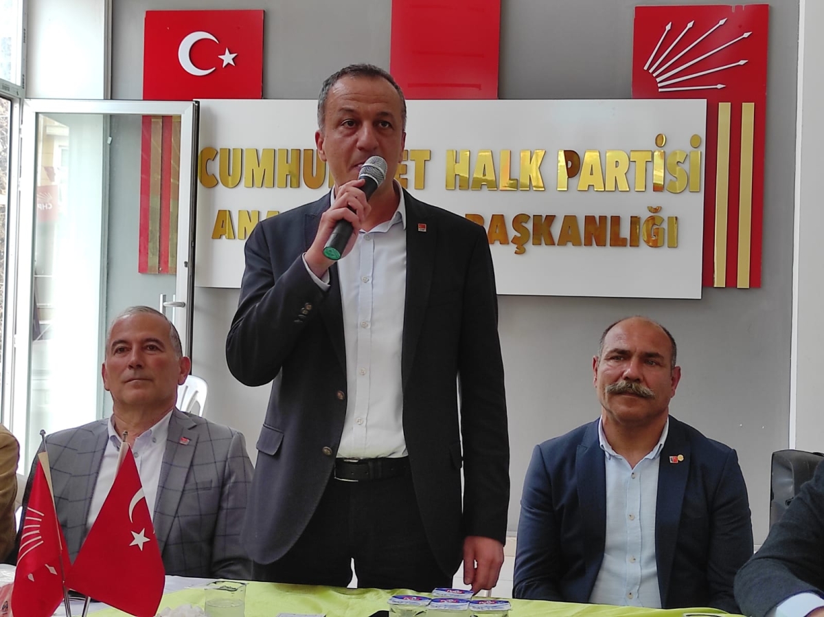 CHP'de Coşkulu Bayramlaşma..