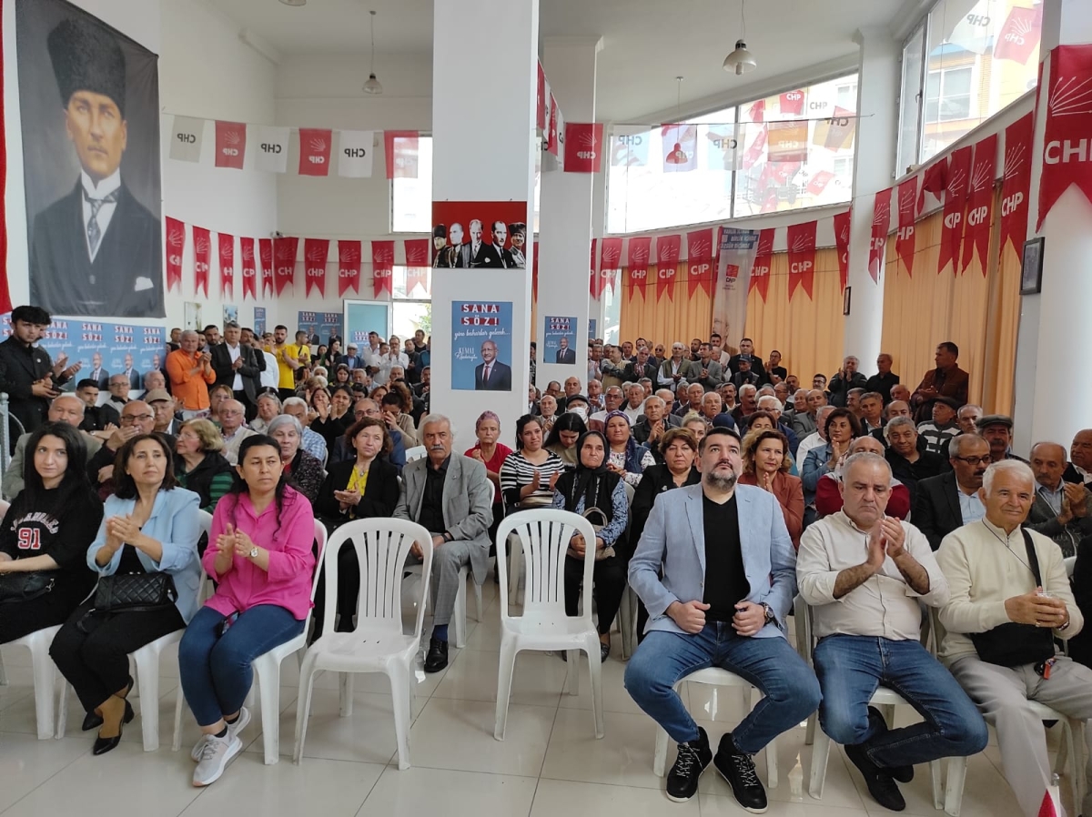 CHP'de Coşkulu Bayramlaşma..