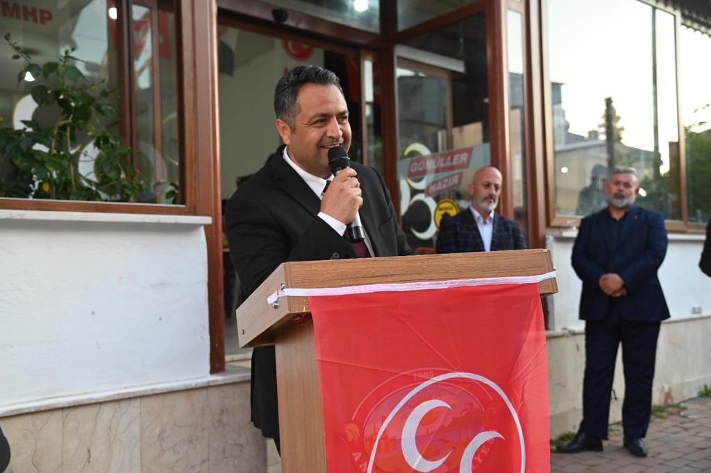 MHP’de Miting Havasında Bayramlaşma..