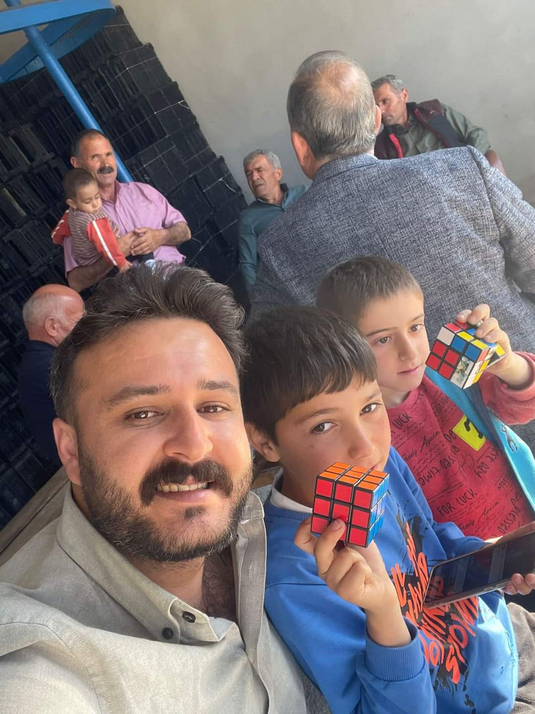 CHP’liler Gönüllü Timleri İle Sahada Çalmadık Kapı Sıkmadık El Bırakmıyorlar..