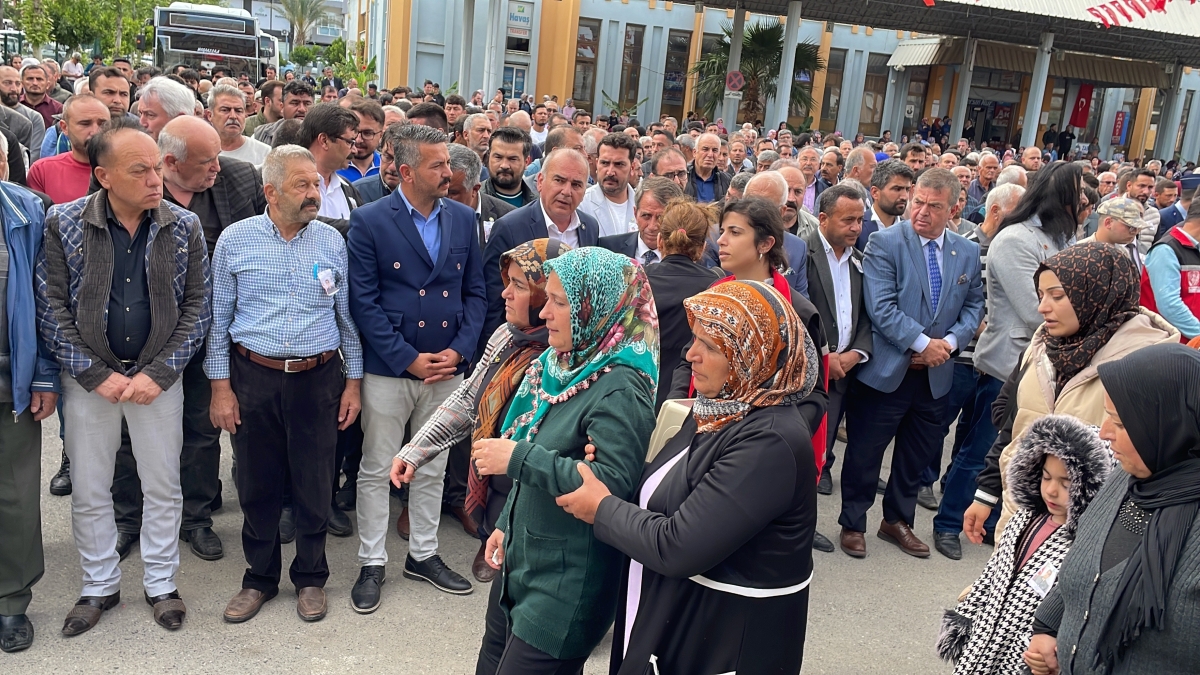 Suriye’de Vefat Eden Uzman Çavuş Karabulut’un naaşı memleketi Anamur’da toprağa verildi.