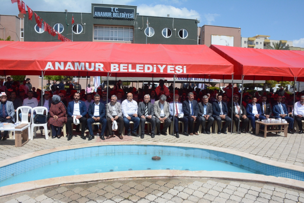 Anamur Belediyesi Engelli Vatandaşlara 200 Adet Engelli Araç Gereci Dağıttı