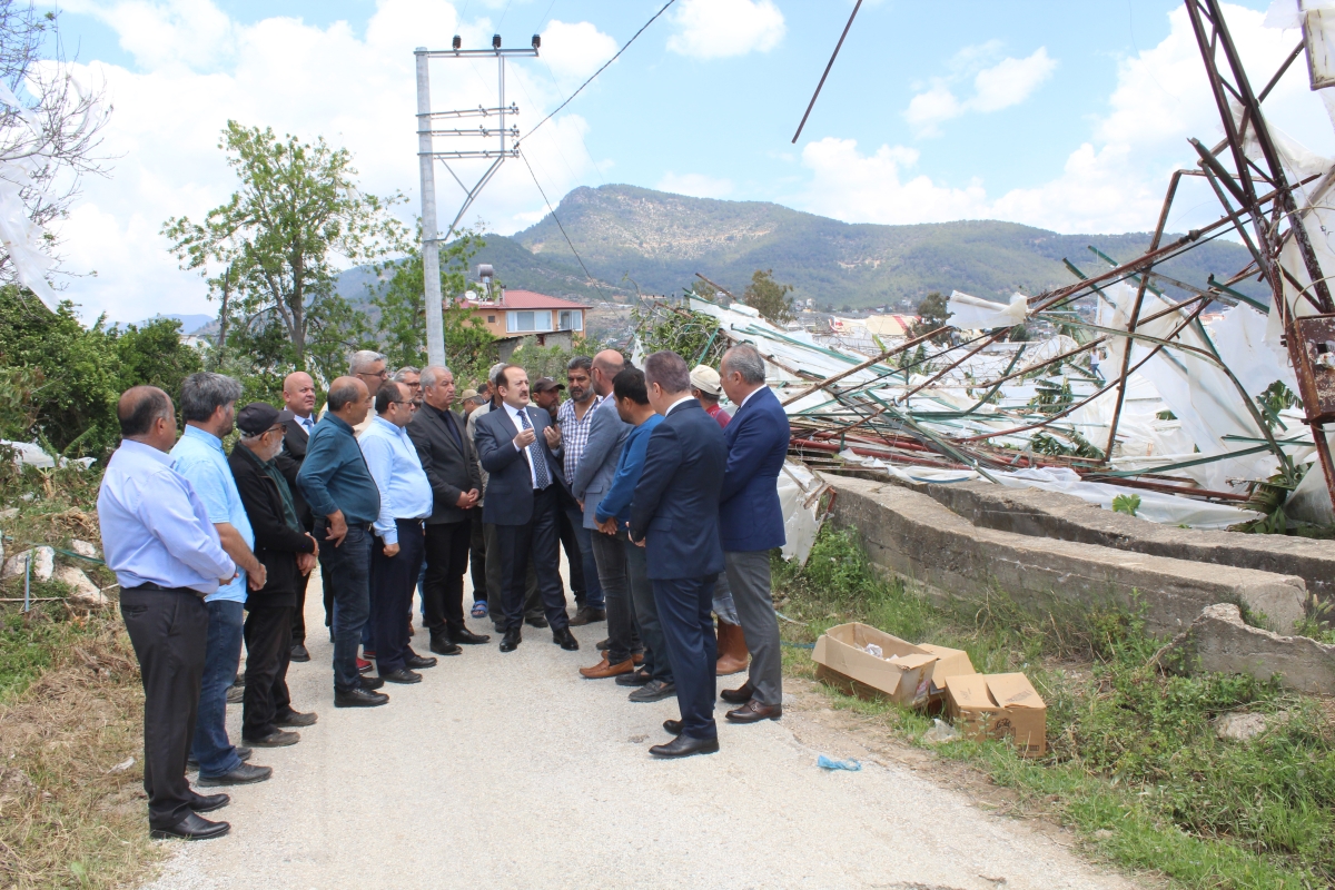 Mersin Valisi Ali Hamza Pehlivan Anamur’da Hortumdan Zarar Gören Bölgede İncelemelerde Bulundu..
