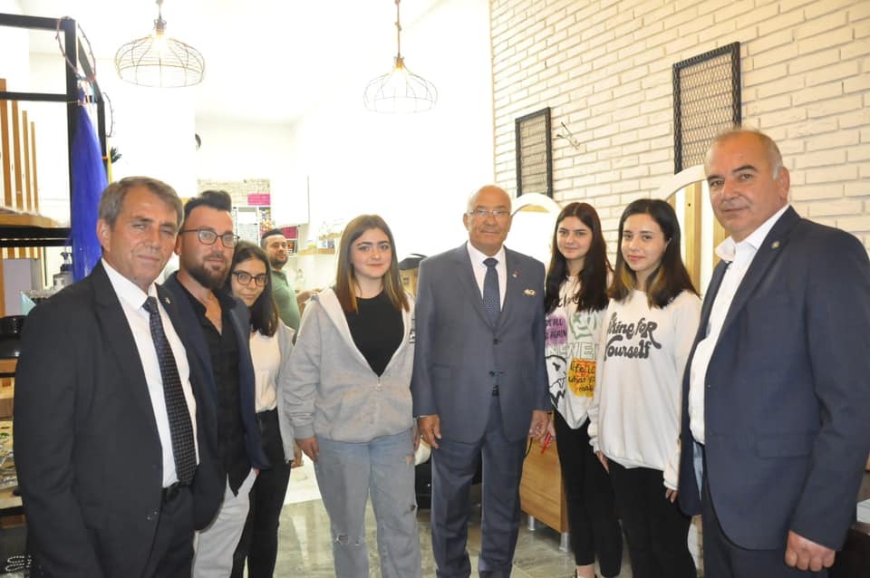 Kocamaz, Anamur’da Hortum’da Zarar Gören Seraları Gezdi, Üreticilere Geçmiş olsun Dileğinde Bulundu..