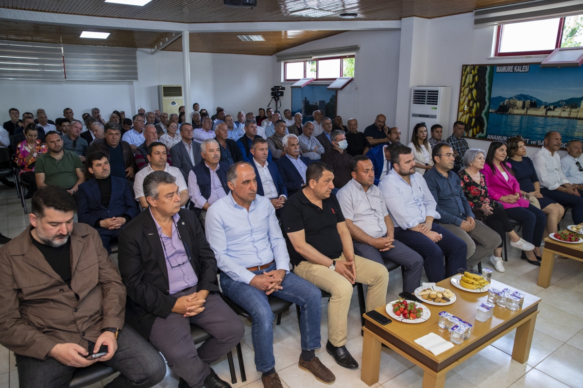 BAŞKAN SEÇER ANAMUR'A ÇIKARMA YAPTI