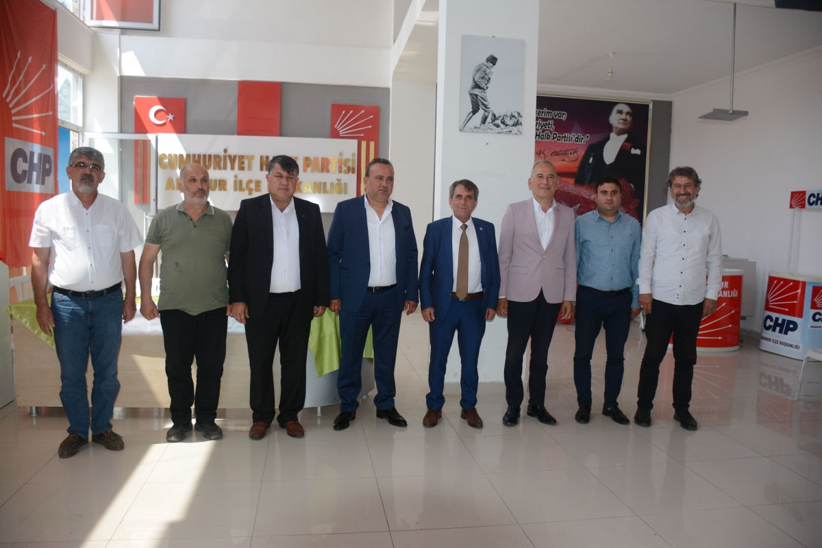 CHP Ev Sahipliğinde Millet İttifakı İlçe Başkanları Kahvaltıda Bir Araya Geldiler