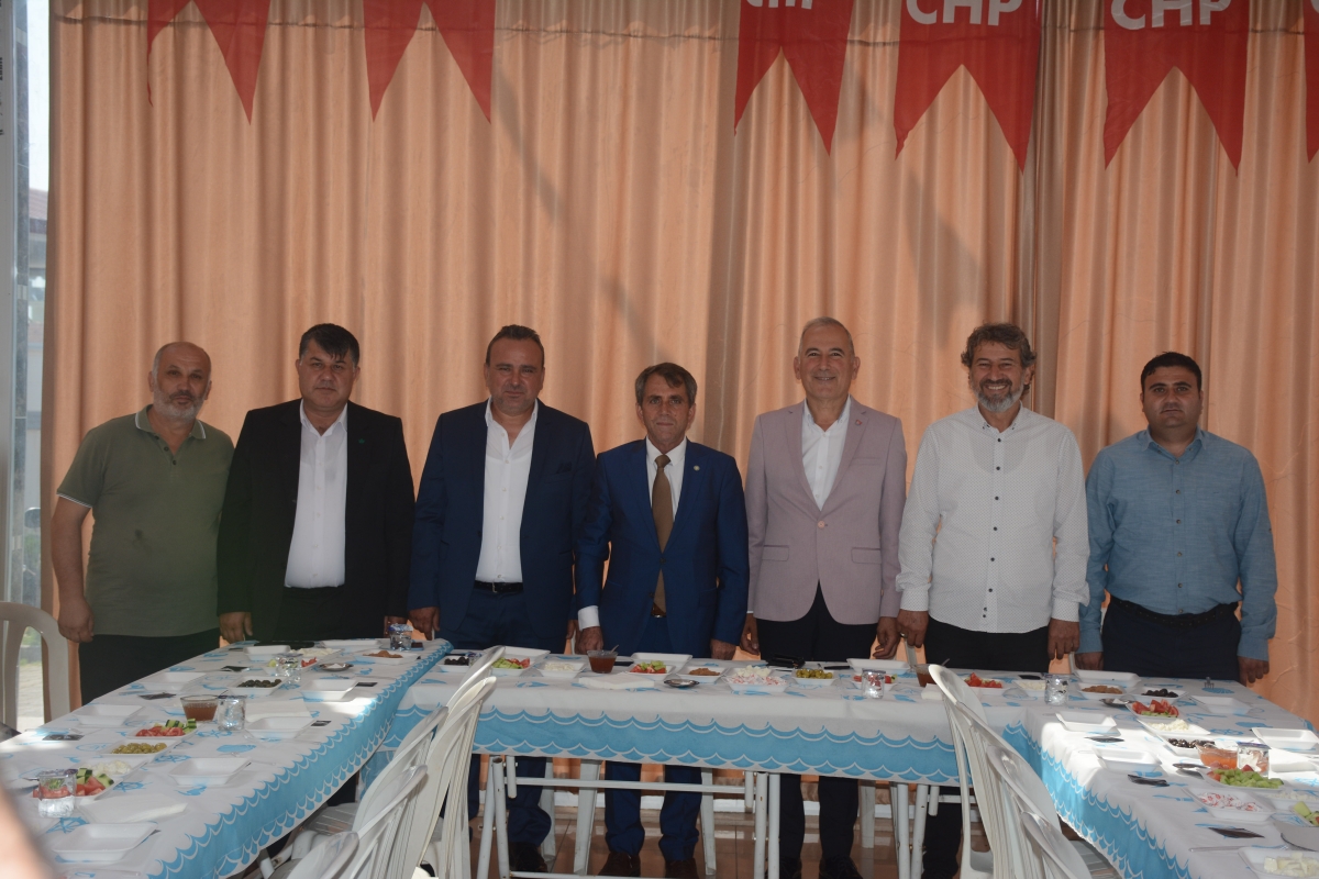 CHP Ev Sahipliğinde Millet İttifakı İlçe Başkanları Kahvaltıda Bir Araya Geldiler