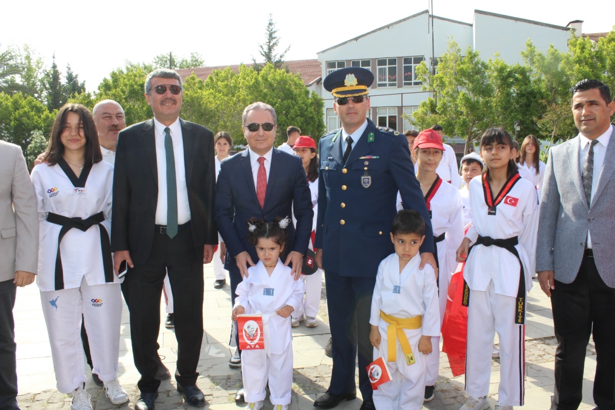 Anamur’da 19 Mayıs Atatürk’ü Anma Gençlik ve Spor Bayramı Coşkuyla Kutlandı