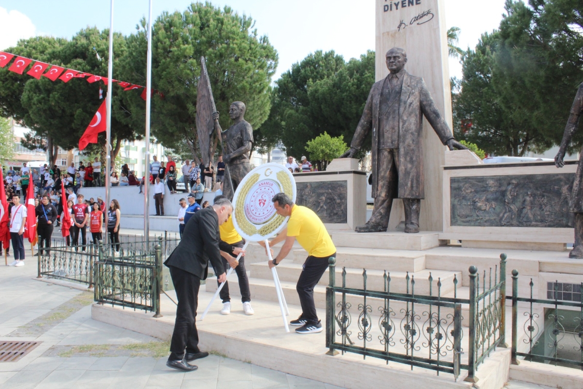 Anamur’da 19 Mayıs Atatürk’ü Anma Gençlik ve Spor Bayramı Coşkuyla Kutlandı