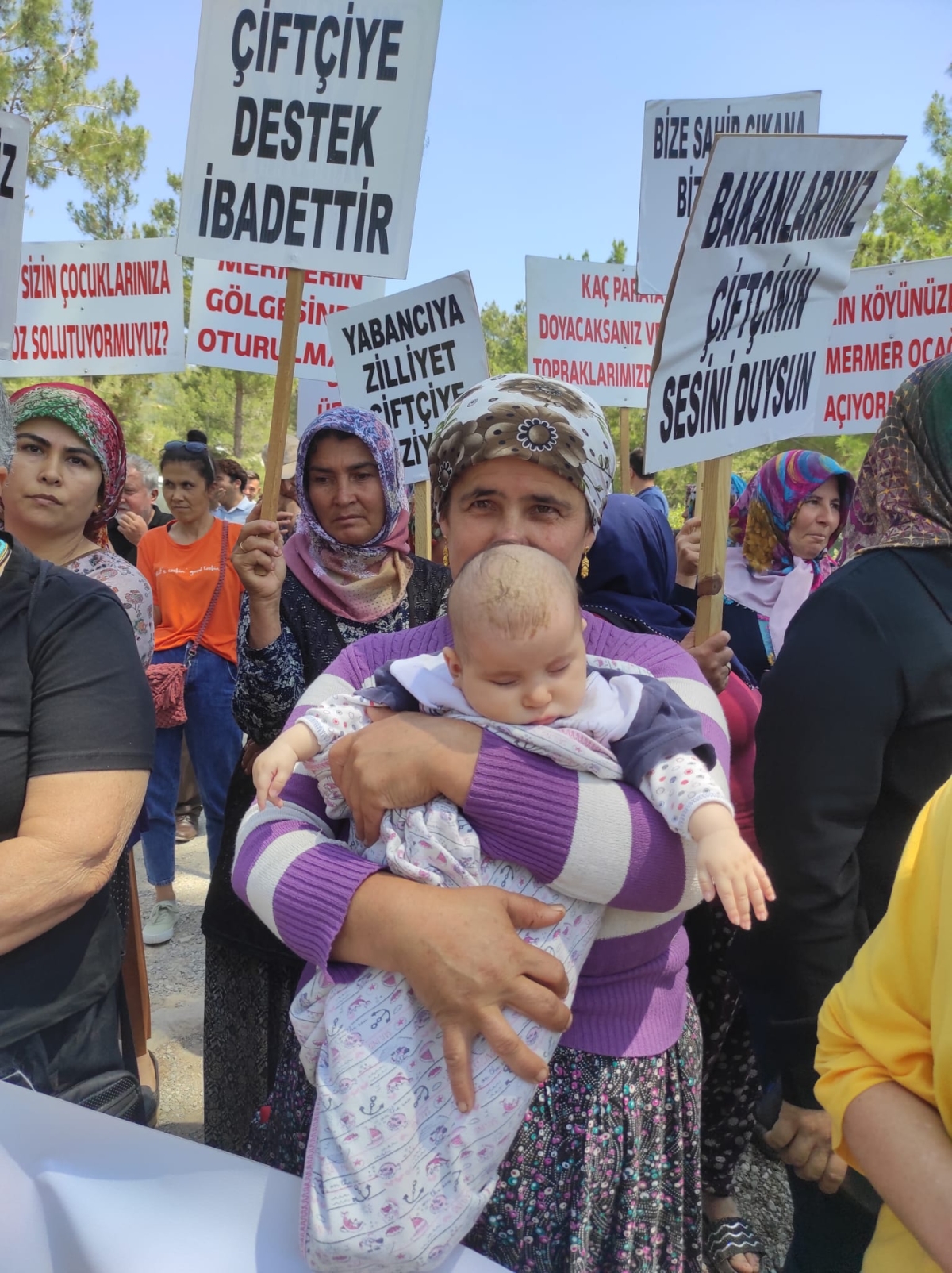 Bozyazı Karahirarlı Mahalle Sakinleri Mermer Ocağına Hayır Dedi..